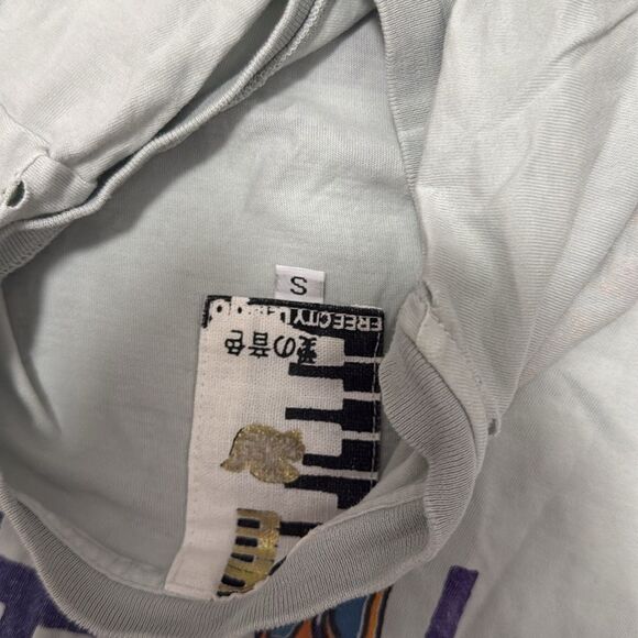 Free city vintage feel tee small never worn - Picture 6 of 6